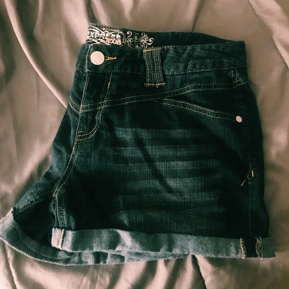 Express Shorts